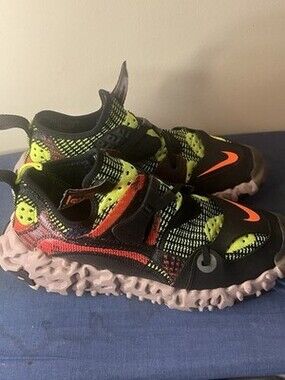 Size 10.5- Nike ISPA OverReact Flyknit Shadowberry
